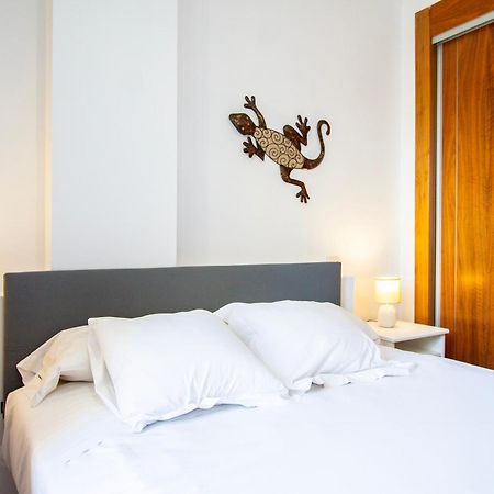 Apartamentos Adelfas Μαδρίτη Εξωτερικό φωτογραφία
