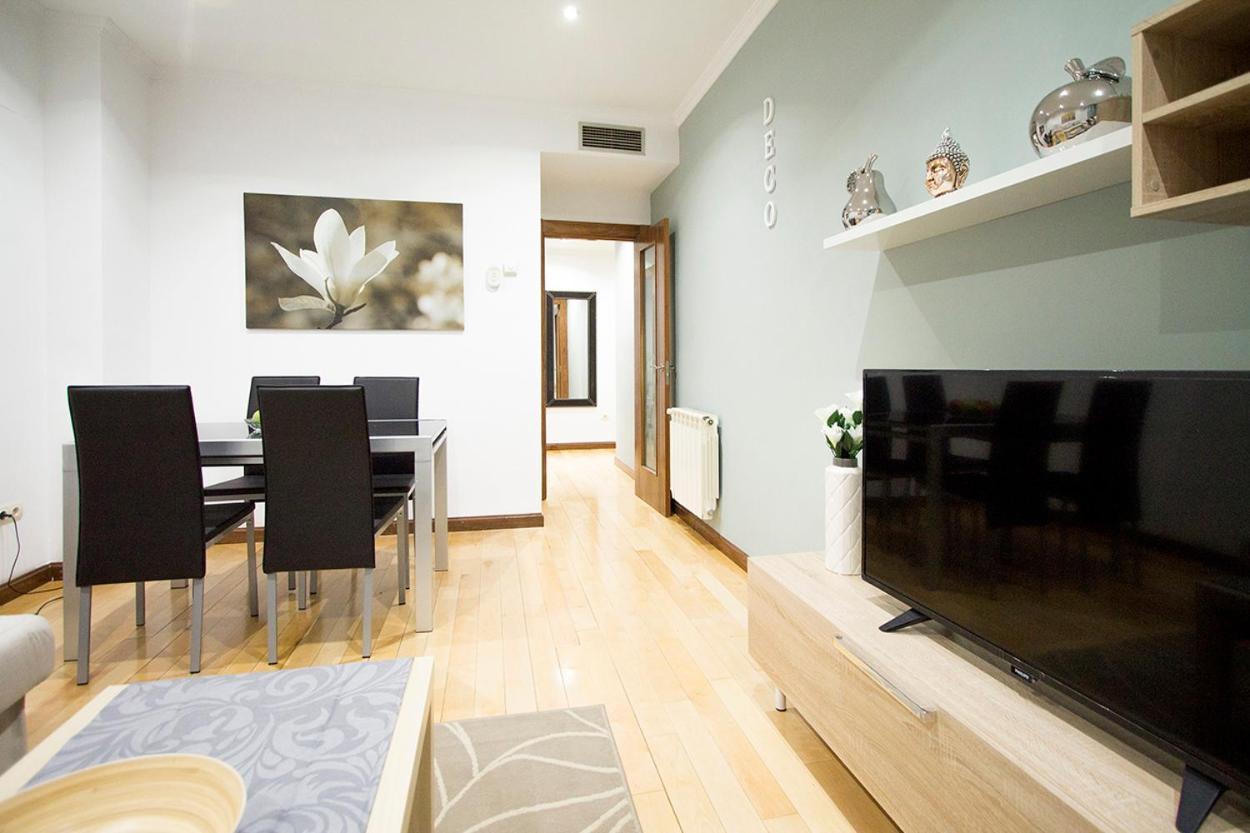 Apartamentos Adelfas Μαδρίτη Εξωτερικό φωτογραφία