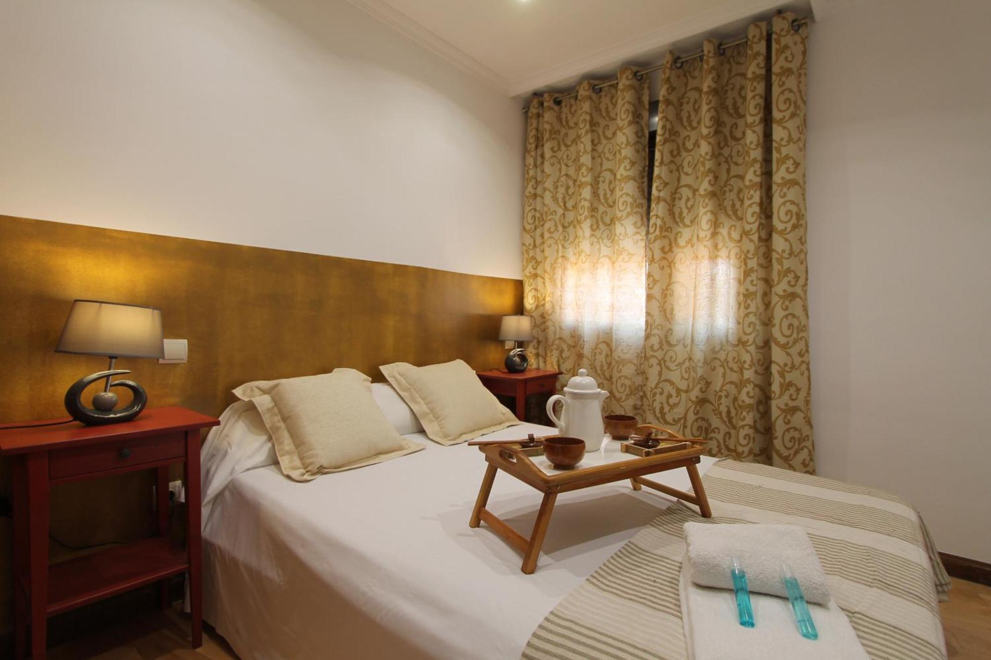 Apartamentos Adelfas Μαδρίτη Εξωτερικό φωτογραφία