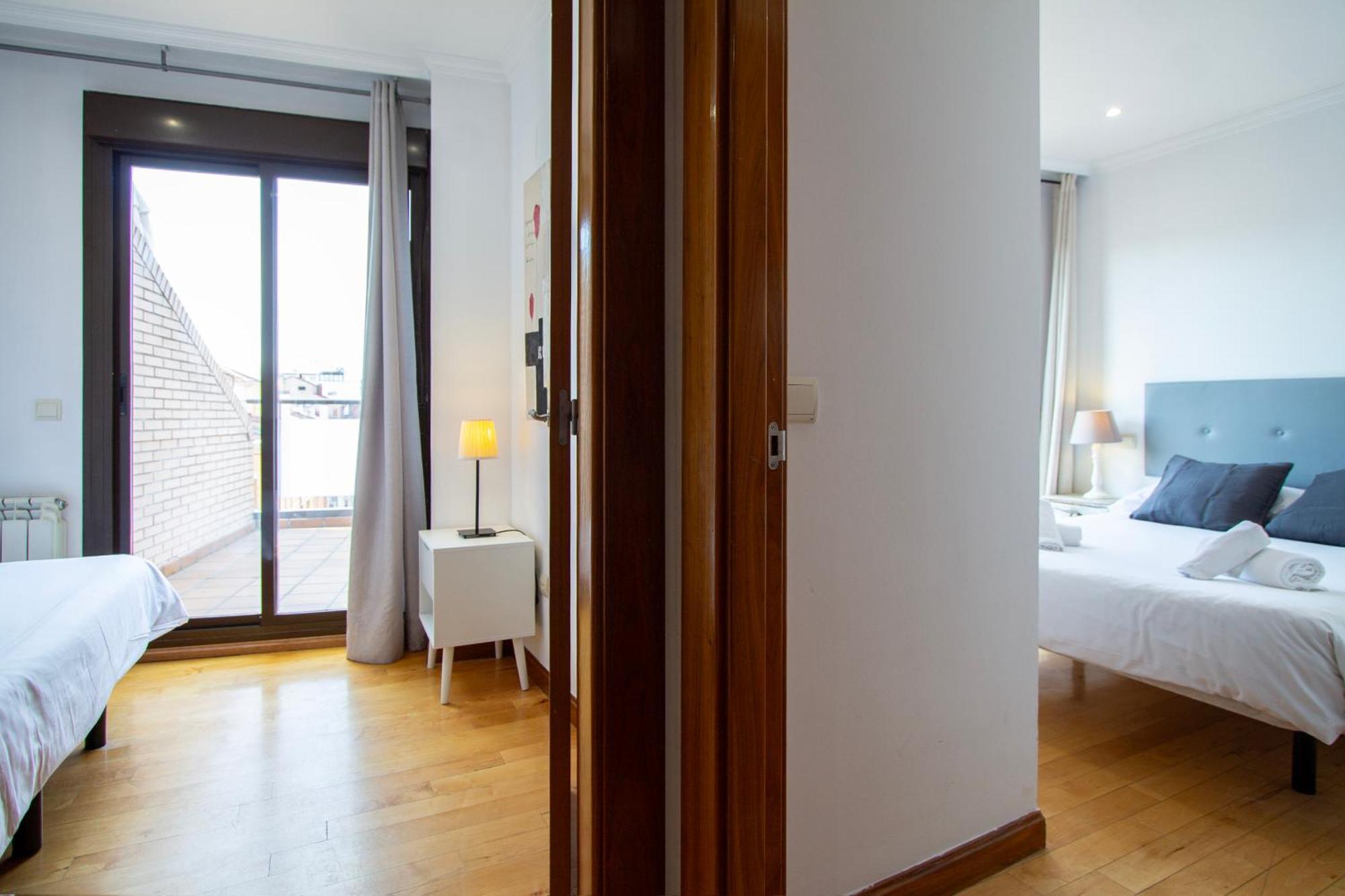 Apartamentos Adelfas Μαδρίτη Εξωτερικό φωτογραφία
