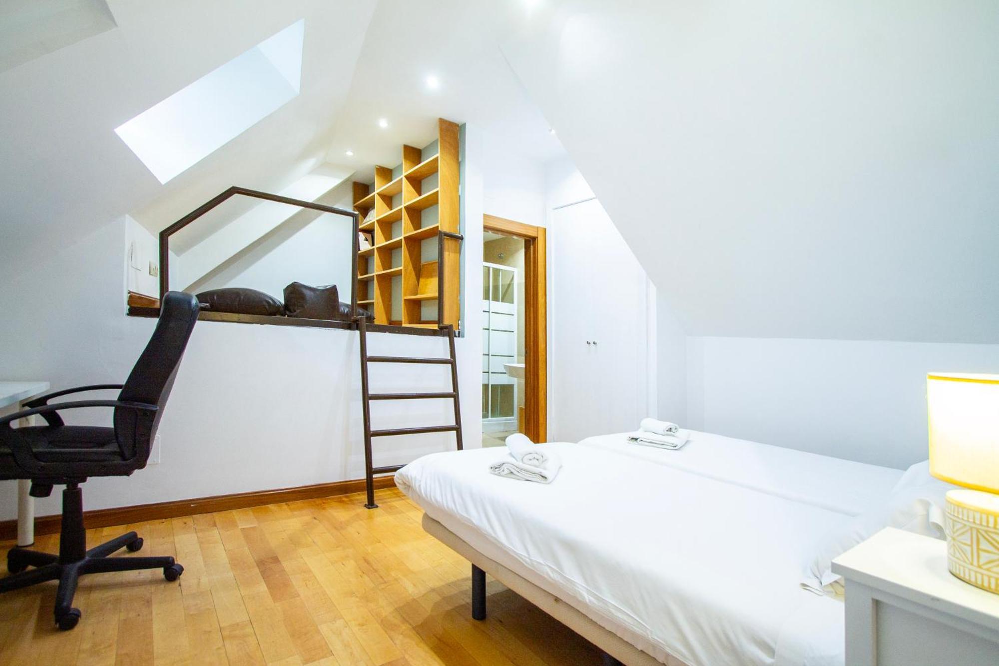 Apartamentos Adelfas Μαδρίτη Εξωτερικό φωτογραφία