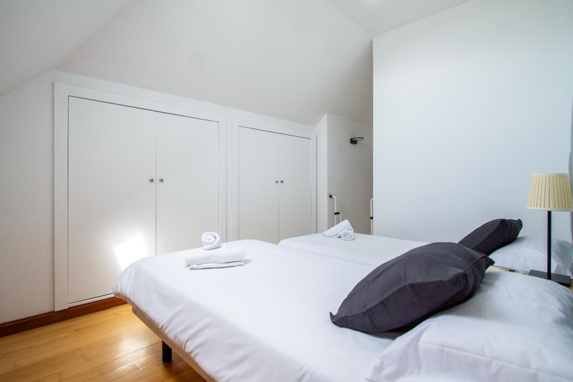 Apartamentos Adelfas Μαδρίτη Εξωτερικό φωτογραφία