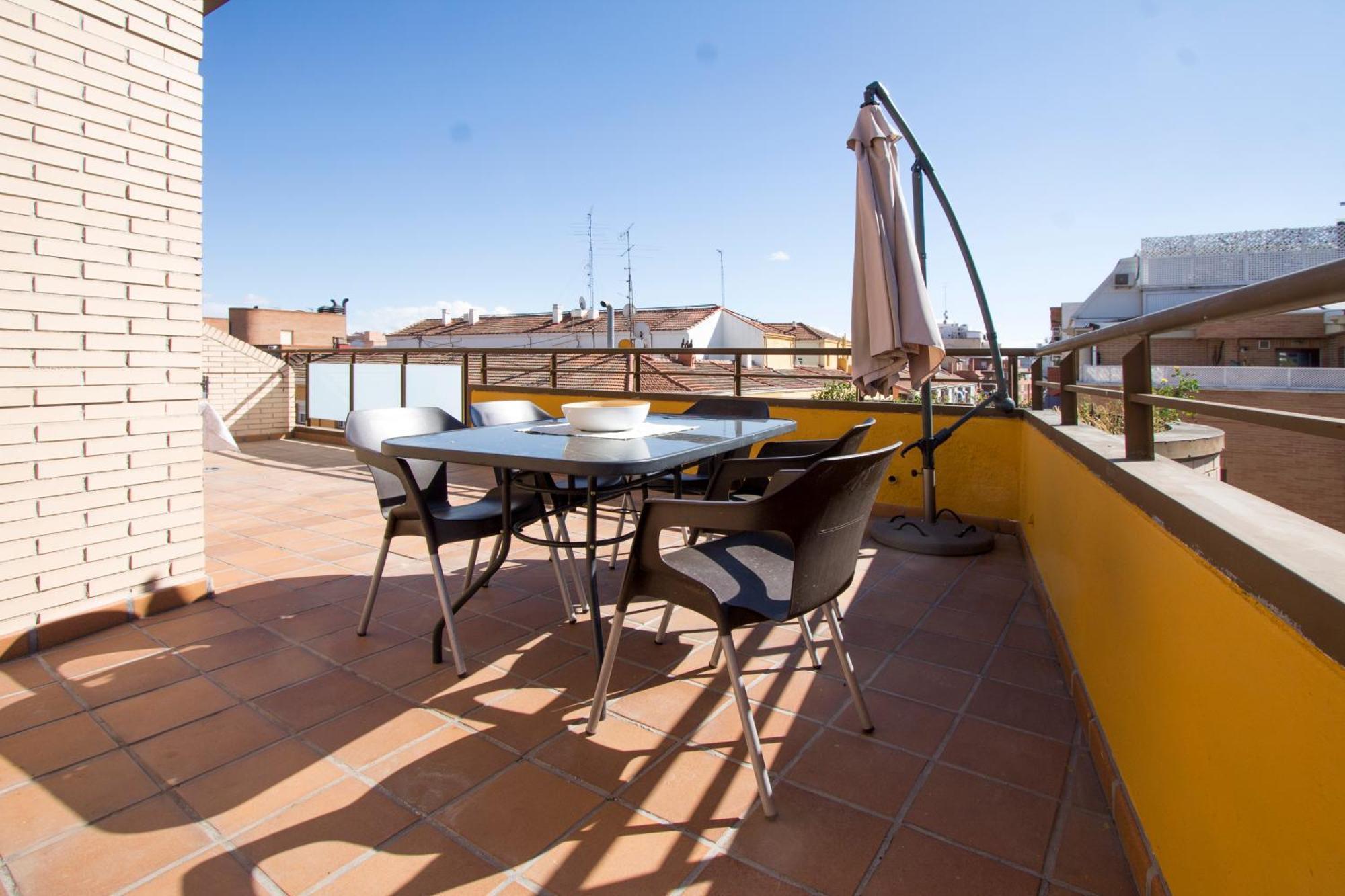 Apartamentos Adelfas Μαδρίτη Εξωτερικό φωτογραφία