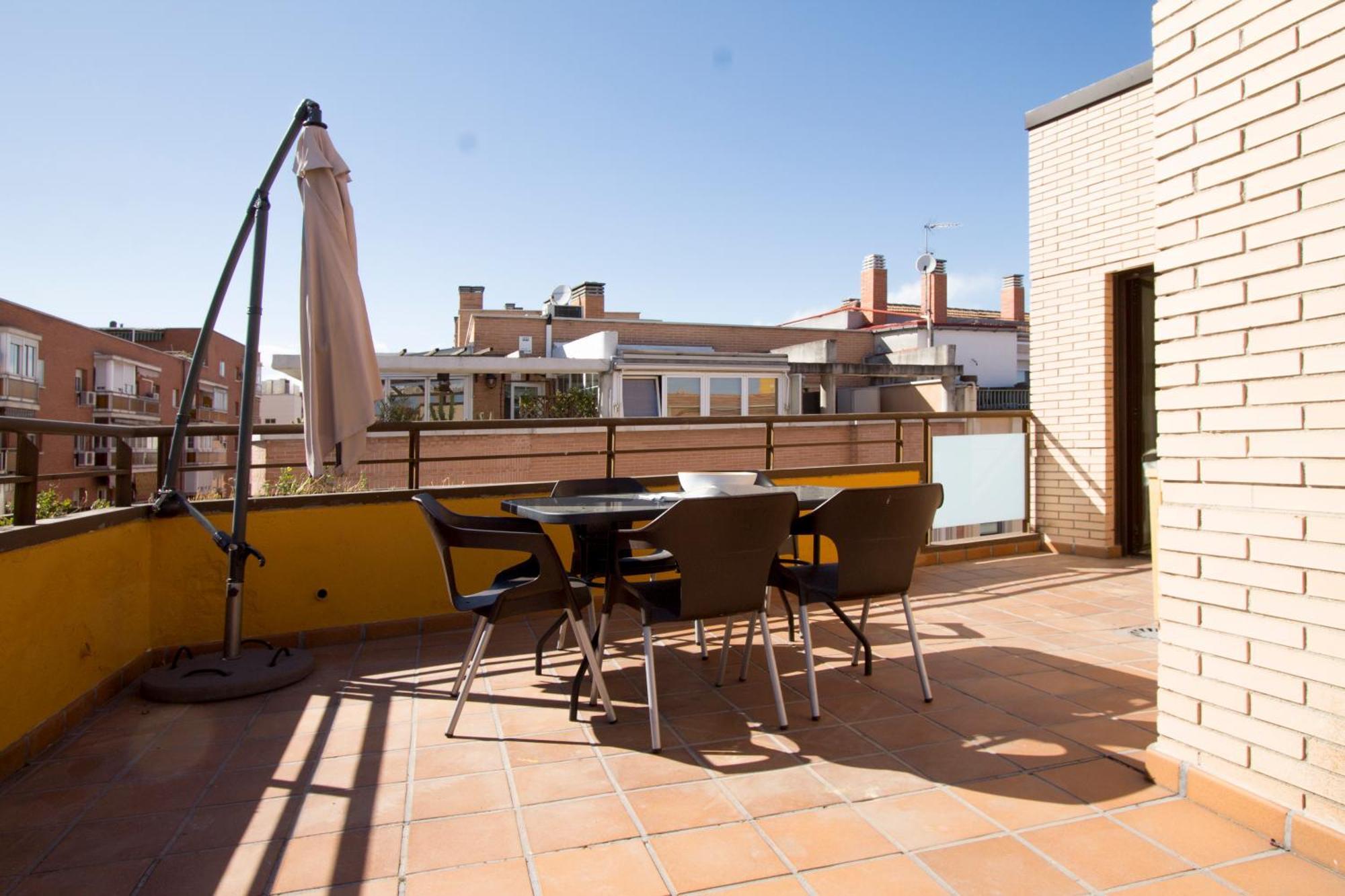 Apartamentos Adelfas Μαδρίτη Εξωτερικό φωτογραφία